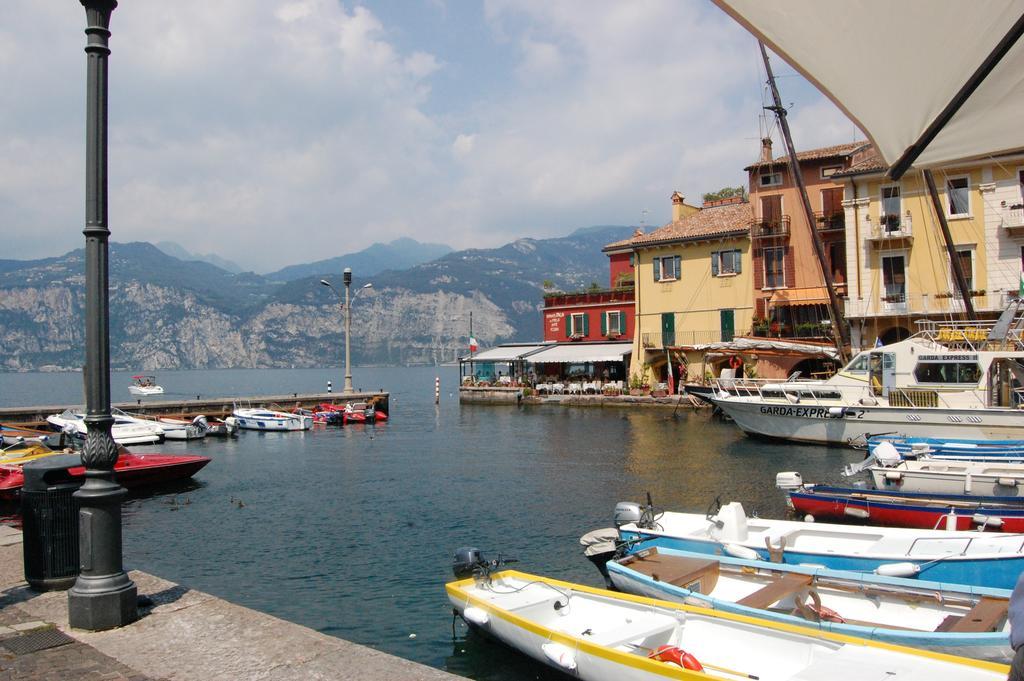 Casella'S Apartments Malcesine Bagian luar foto