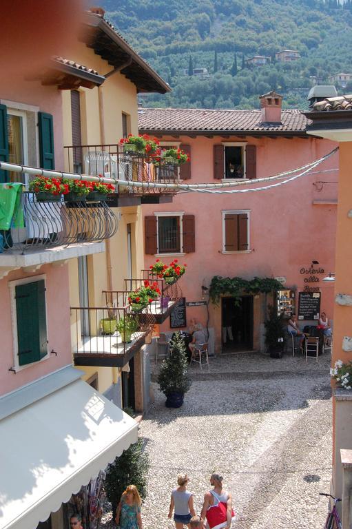 Casella'S Apartments Malcesine Bagian luar foto